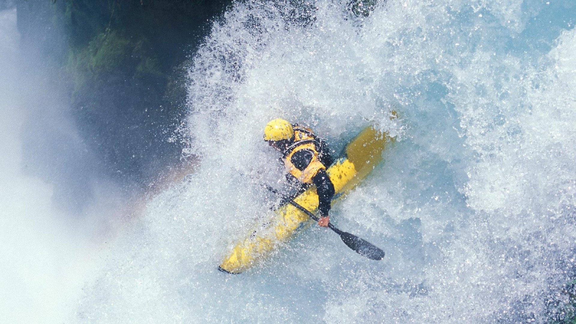 爱游戏app下载-电竞选手如何提高技术：刻苦训练与经验积累，电竞选手平时怎么训练